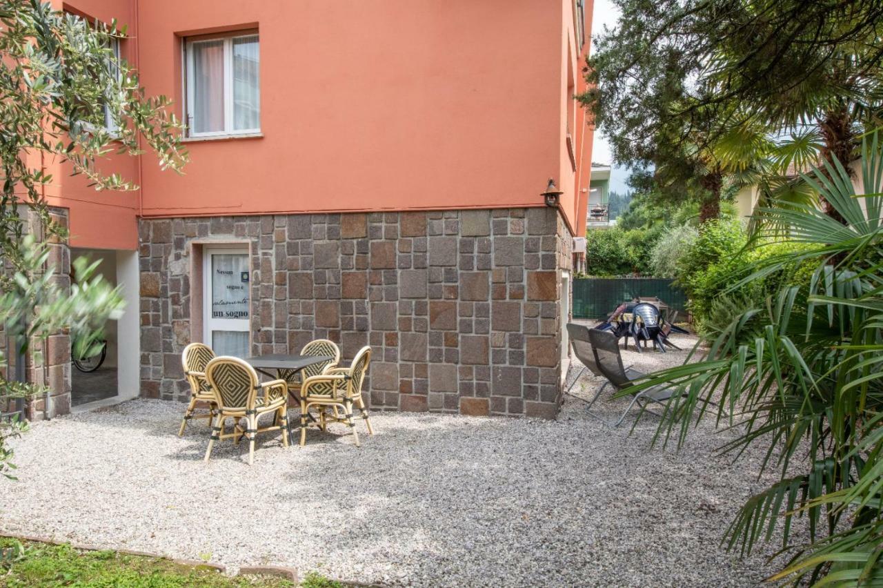 Appartamento Silvy Рива-дель-Гарда Экстерьер фото